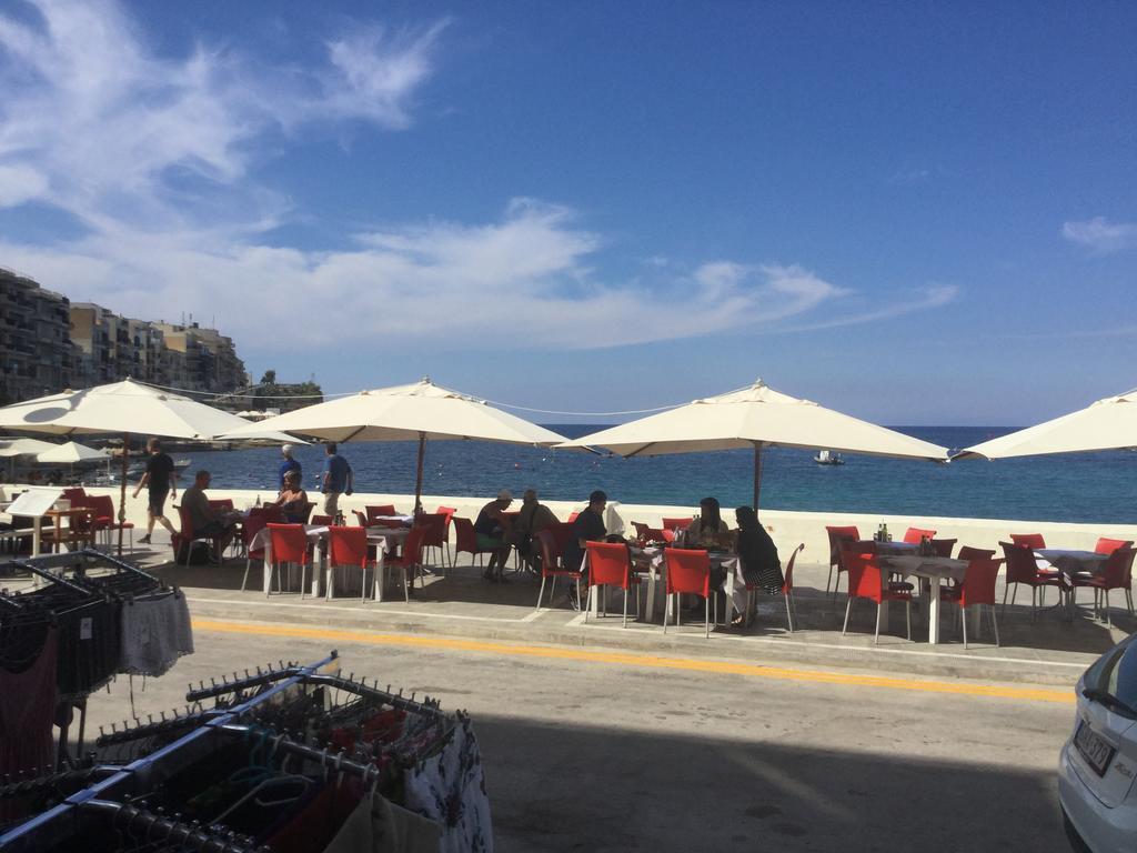 Beachfront Deluxe Apartment マルサルフォーン エクステリア 写真